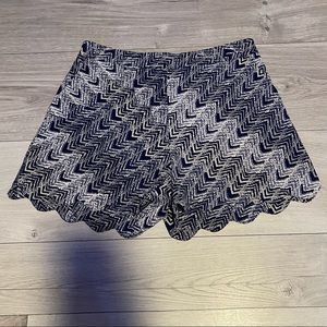 June & Hudson Scalloped Hem High Waist shorts